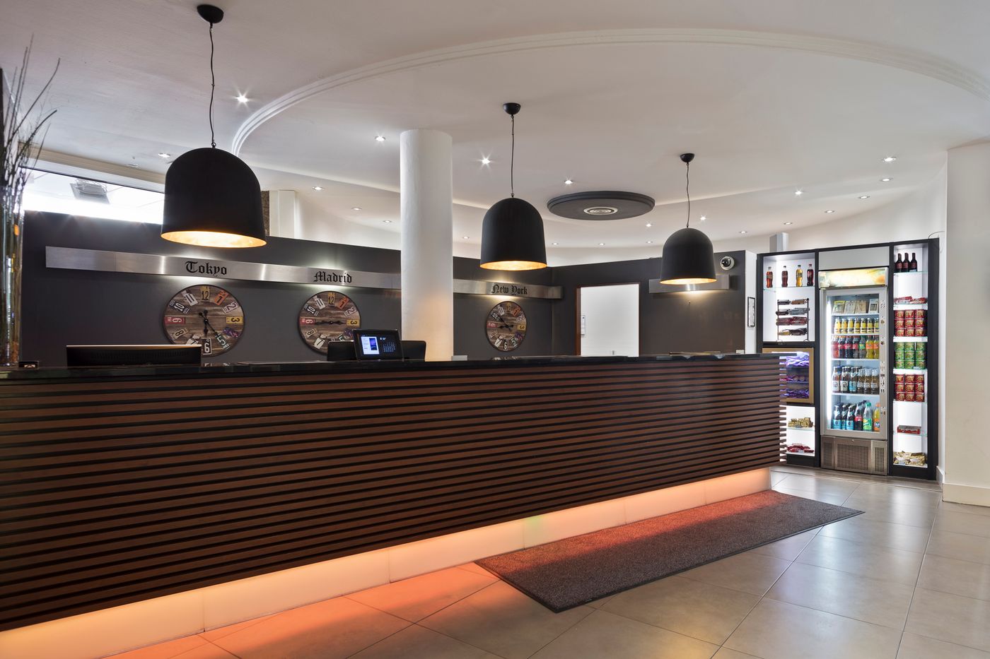 Hotel-Munchen-City-Center-affiliated-by-Melia-Lobby-21