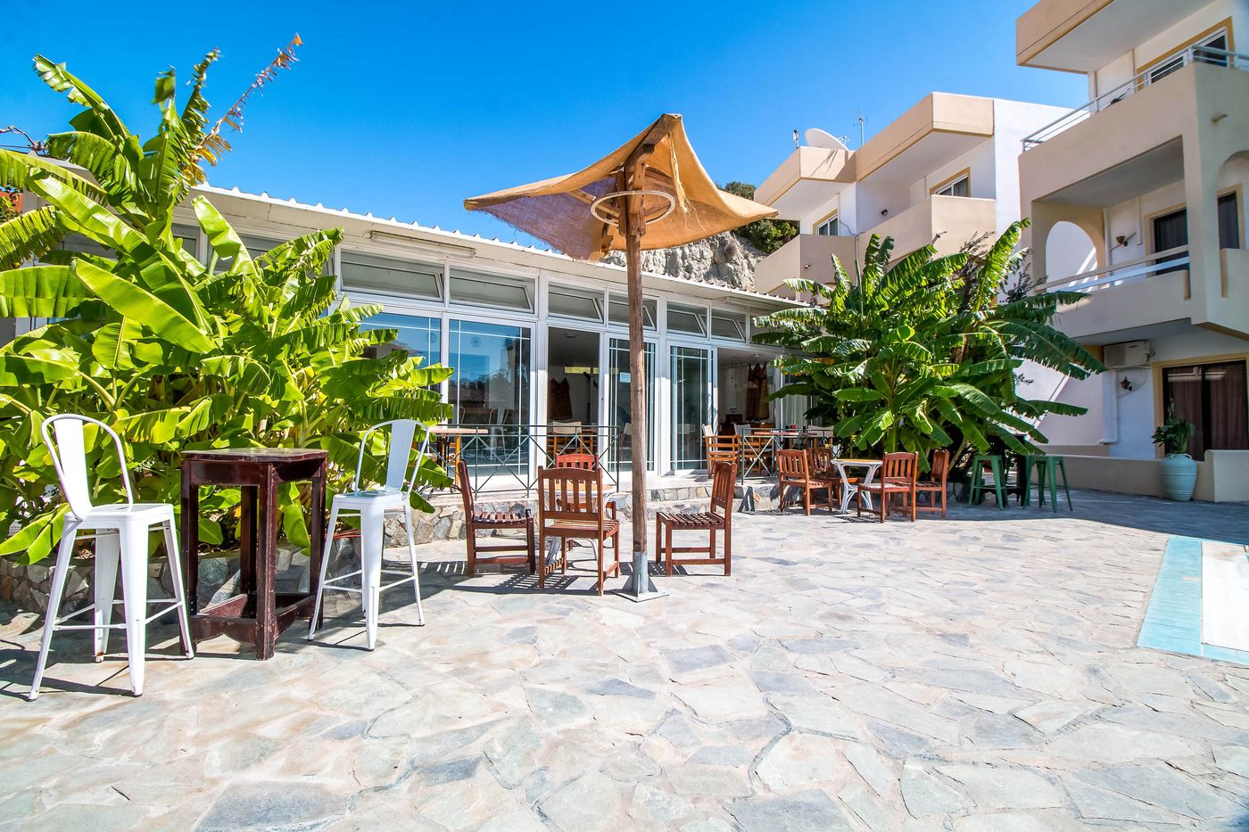 Kiras-Studios-General-view-9