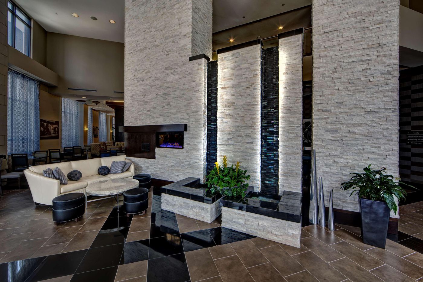 Hampton Inn & Suites Nashville-Downtown-United States-NASHVILLE-Lobby-5