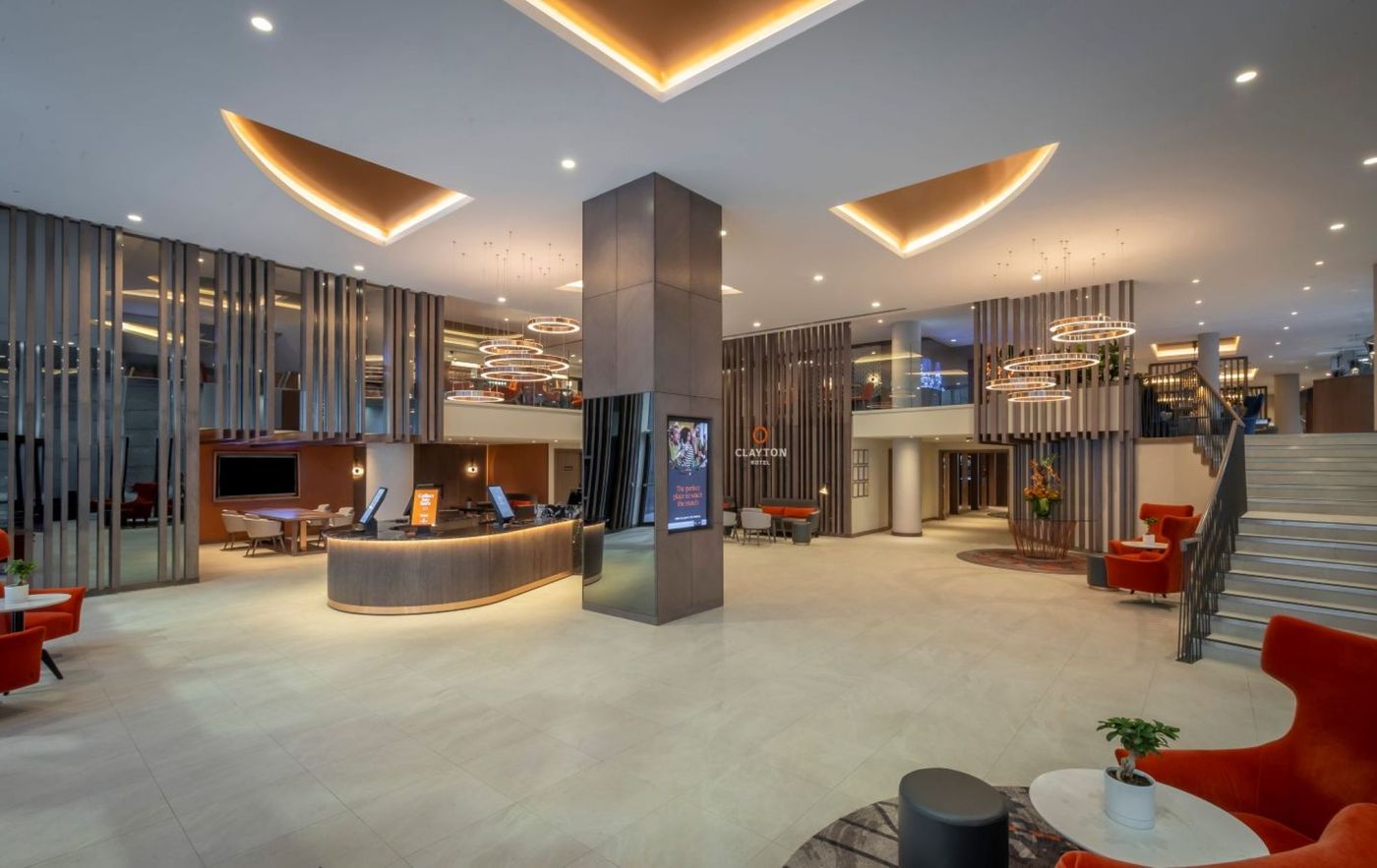 Clayton-Hotel-Cardiff-Lane-Lobby-12