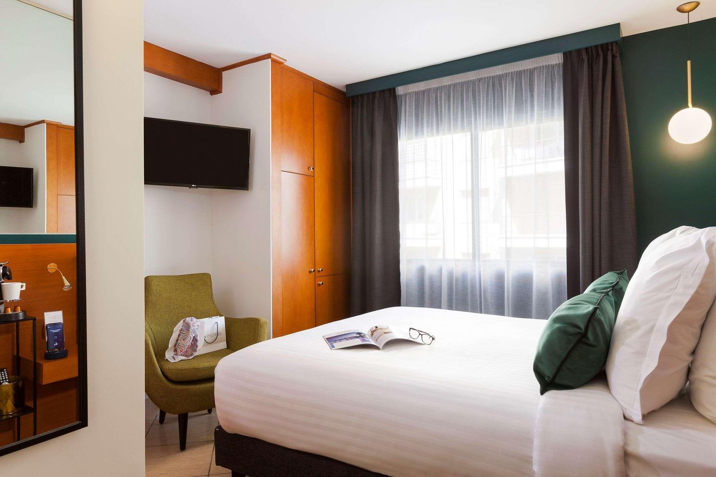 Neho-Suites-Cannes-Croisette-Room-24