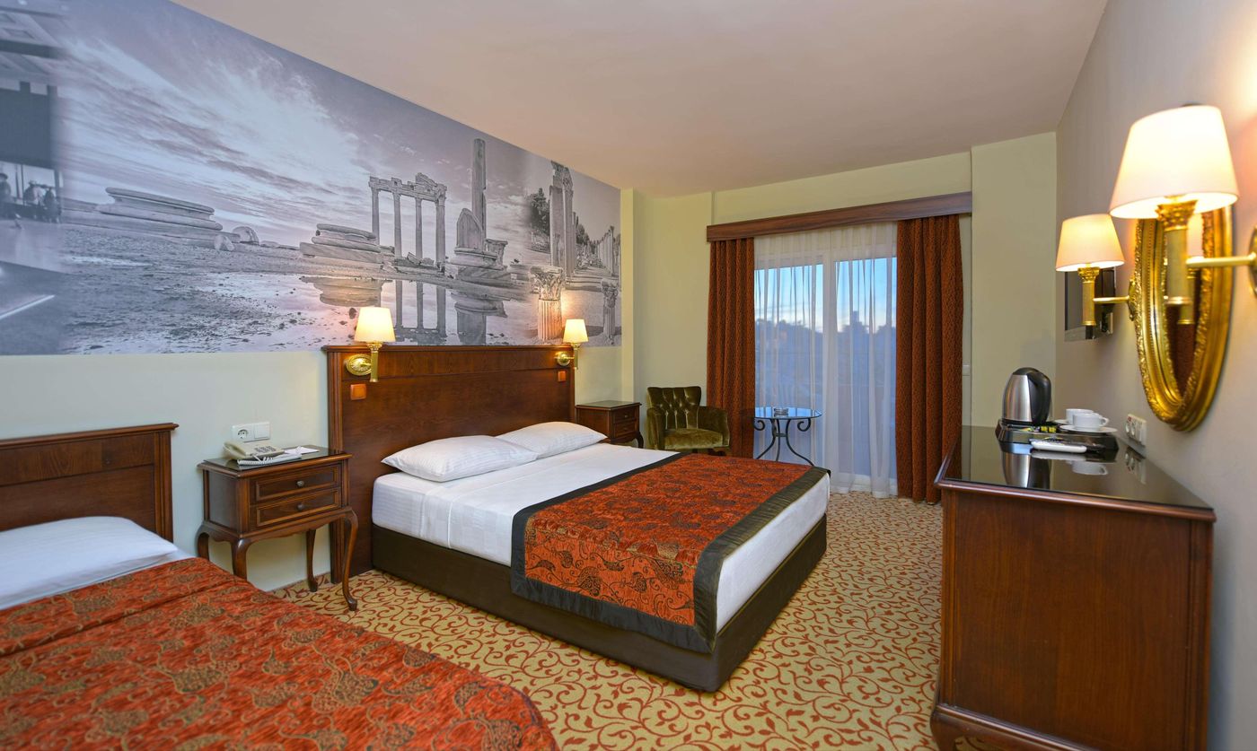 Antique-Roman-Palace-Museum-Hotel---Adults-Only--16---Room-35