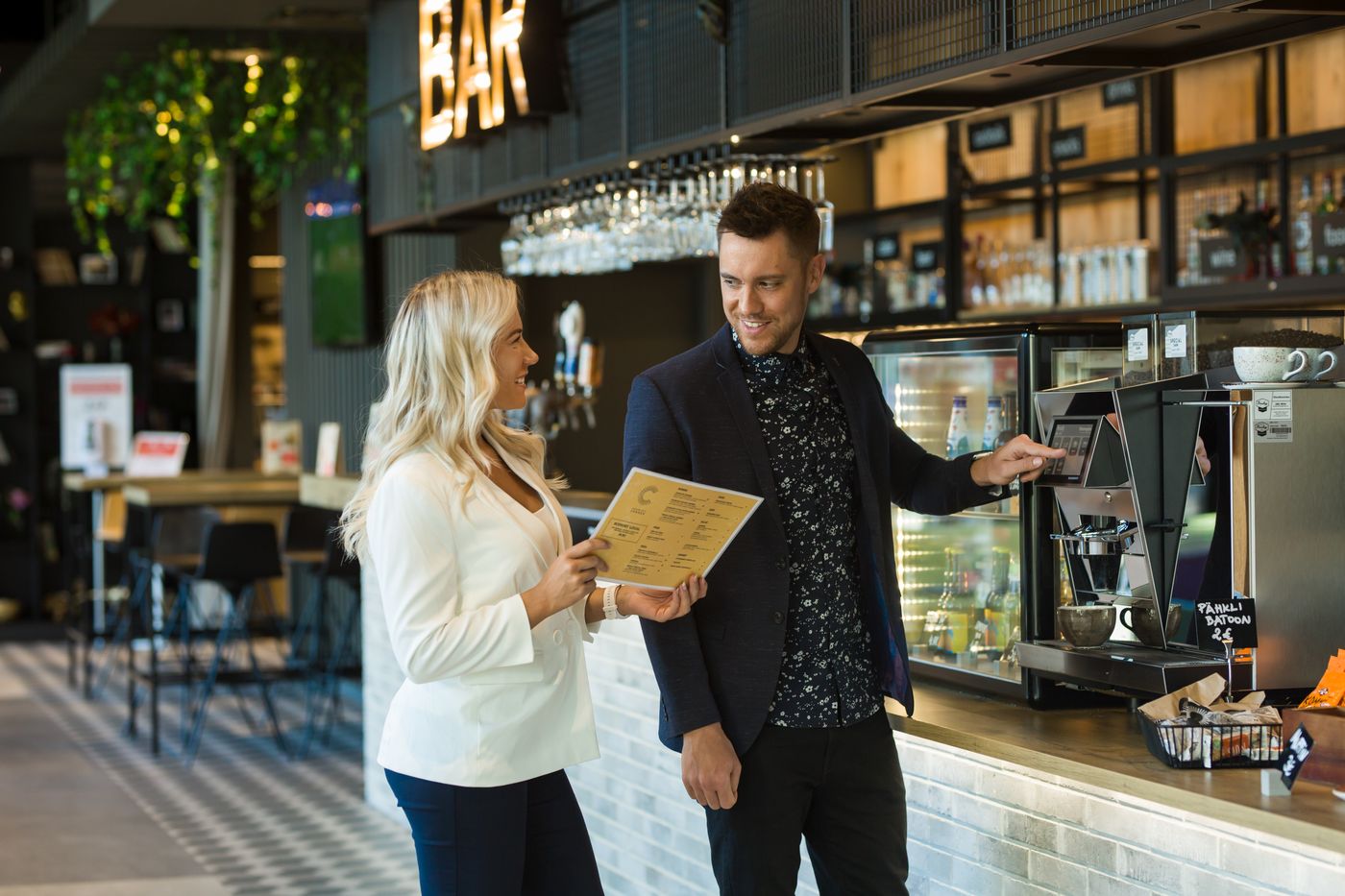 ibis-Tallinn-Center-Bar-25