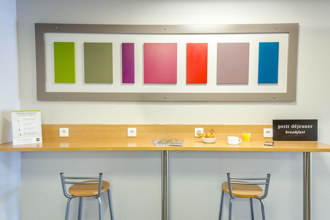 B&B Hôtel Perpignan Nord Aéroport-France-PERPIGNAN-Lobby-5