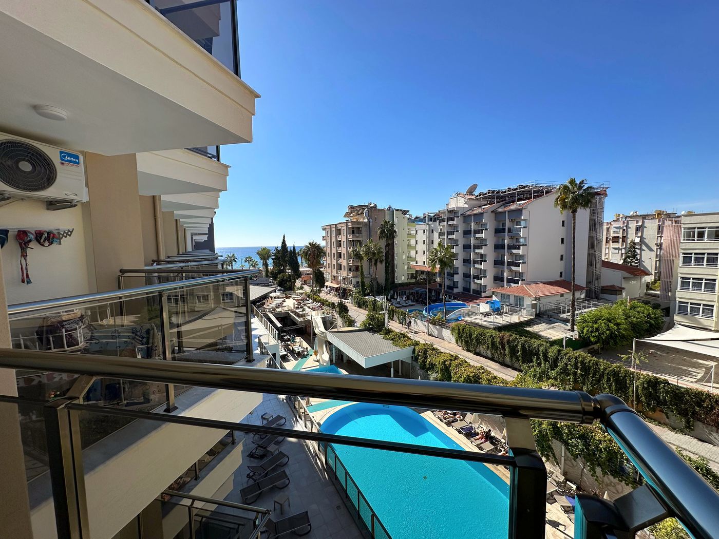 Monte-Carlo-Hotel-Room-48