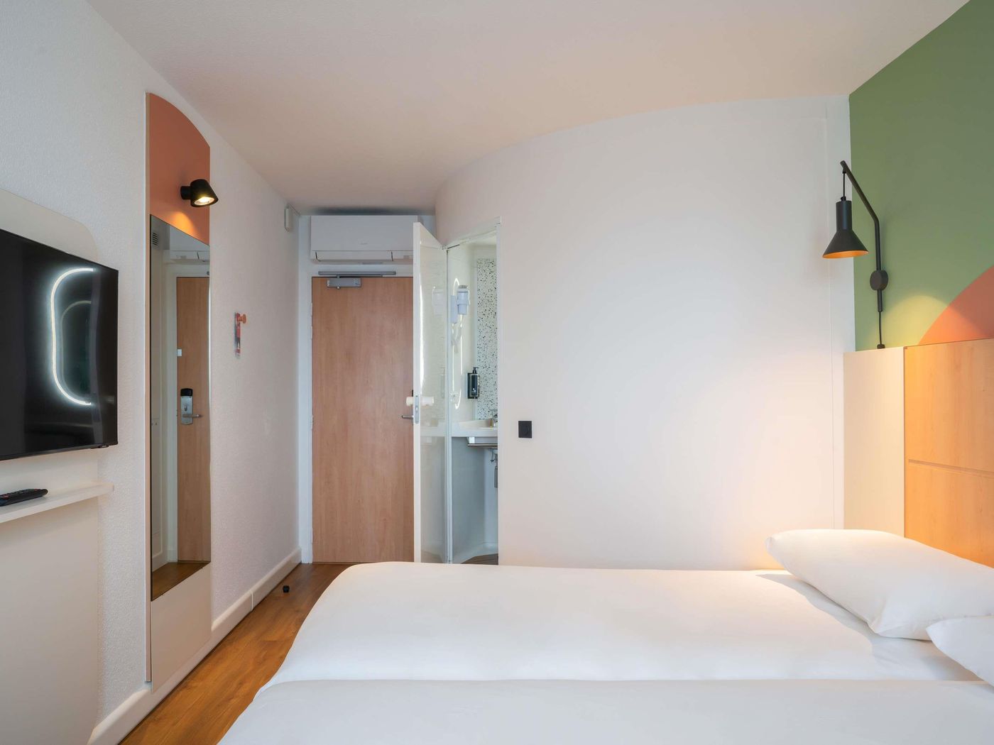 Ibis-Marne-la-Vallee-Val-d-Europe-Room-34