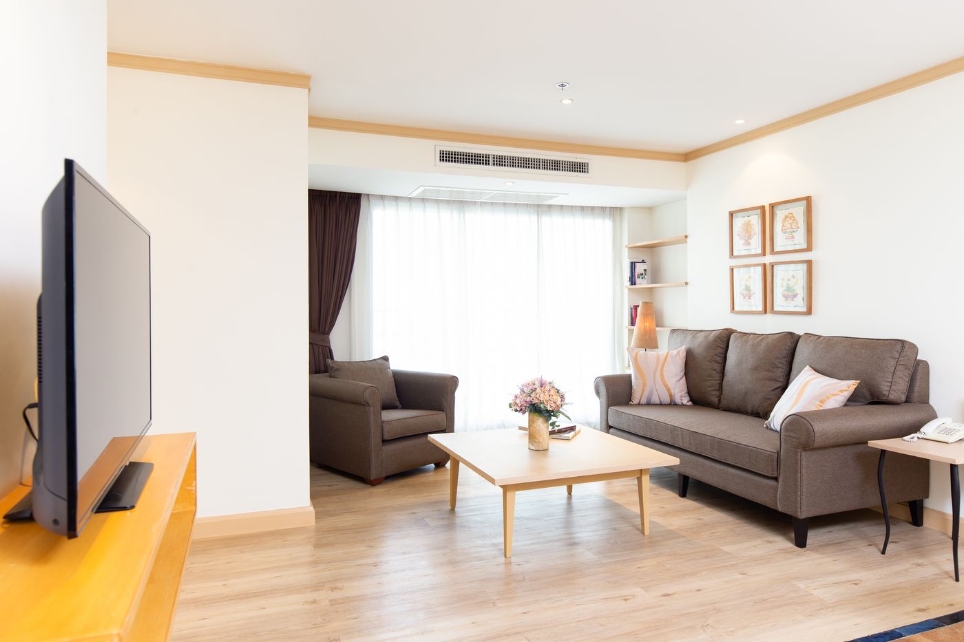 Riverfront-Bangkok-Room-23