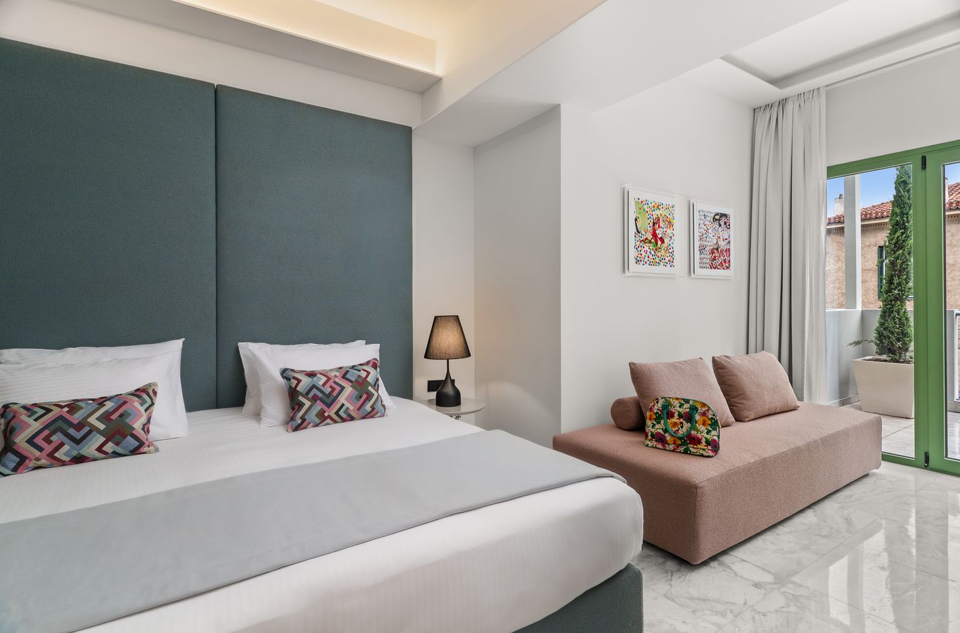 Athenaeum-Eridanus-Luxury-Hotel-Room-39