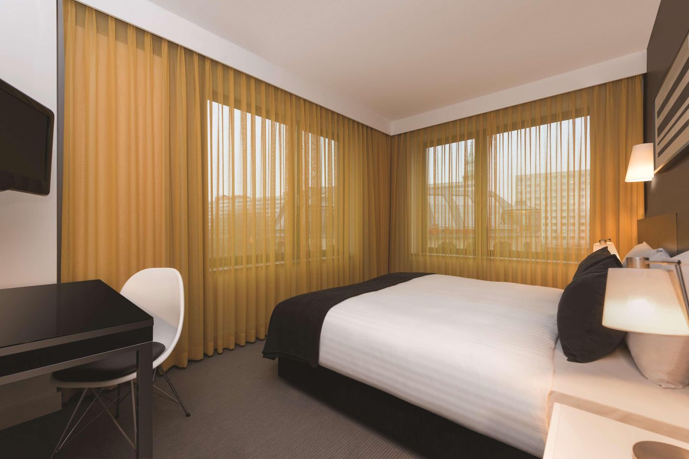 Adina-Apartment-Hackescher-Markt-Room-36