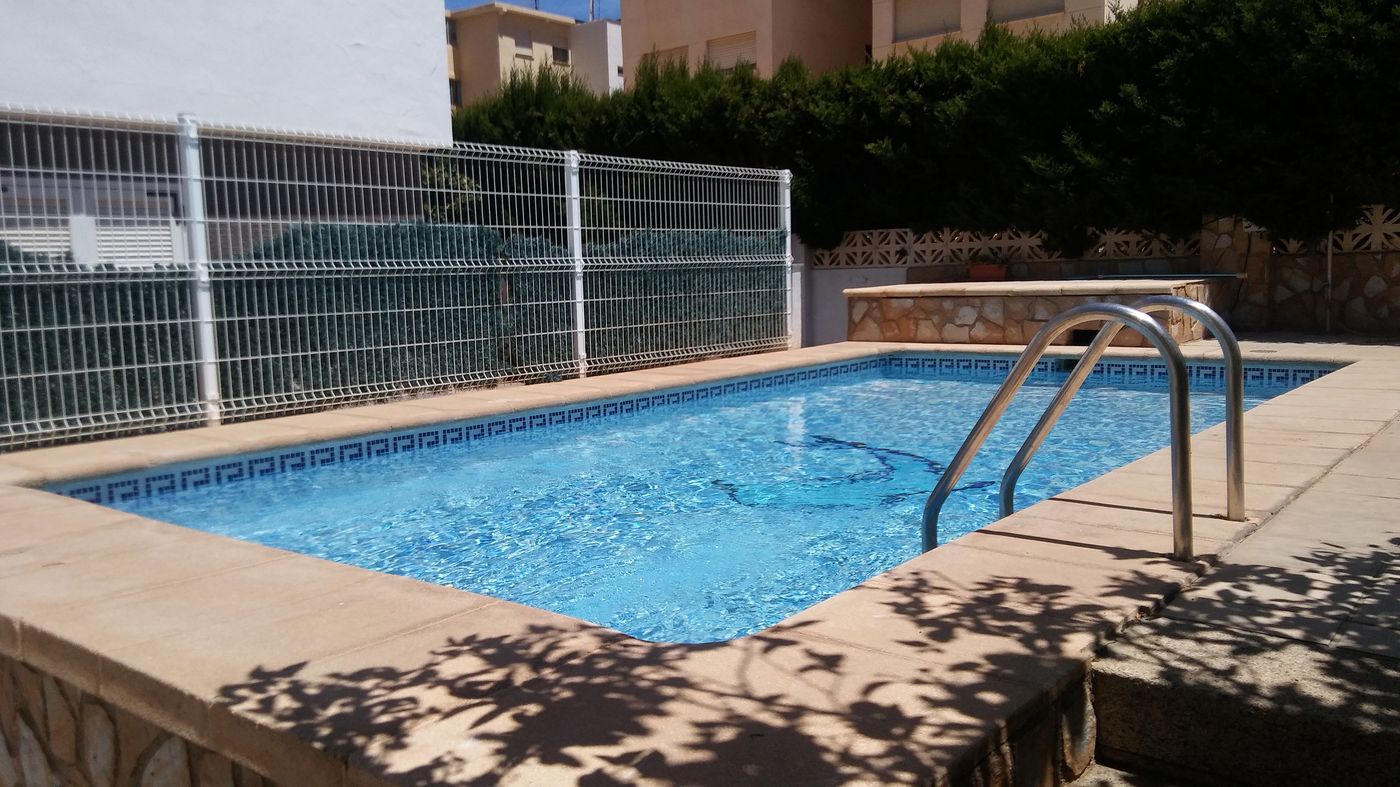 Apartamentos-Gandia-Playa-Centro-3000-Pool-5