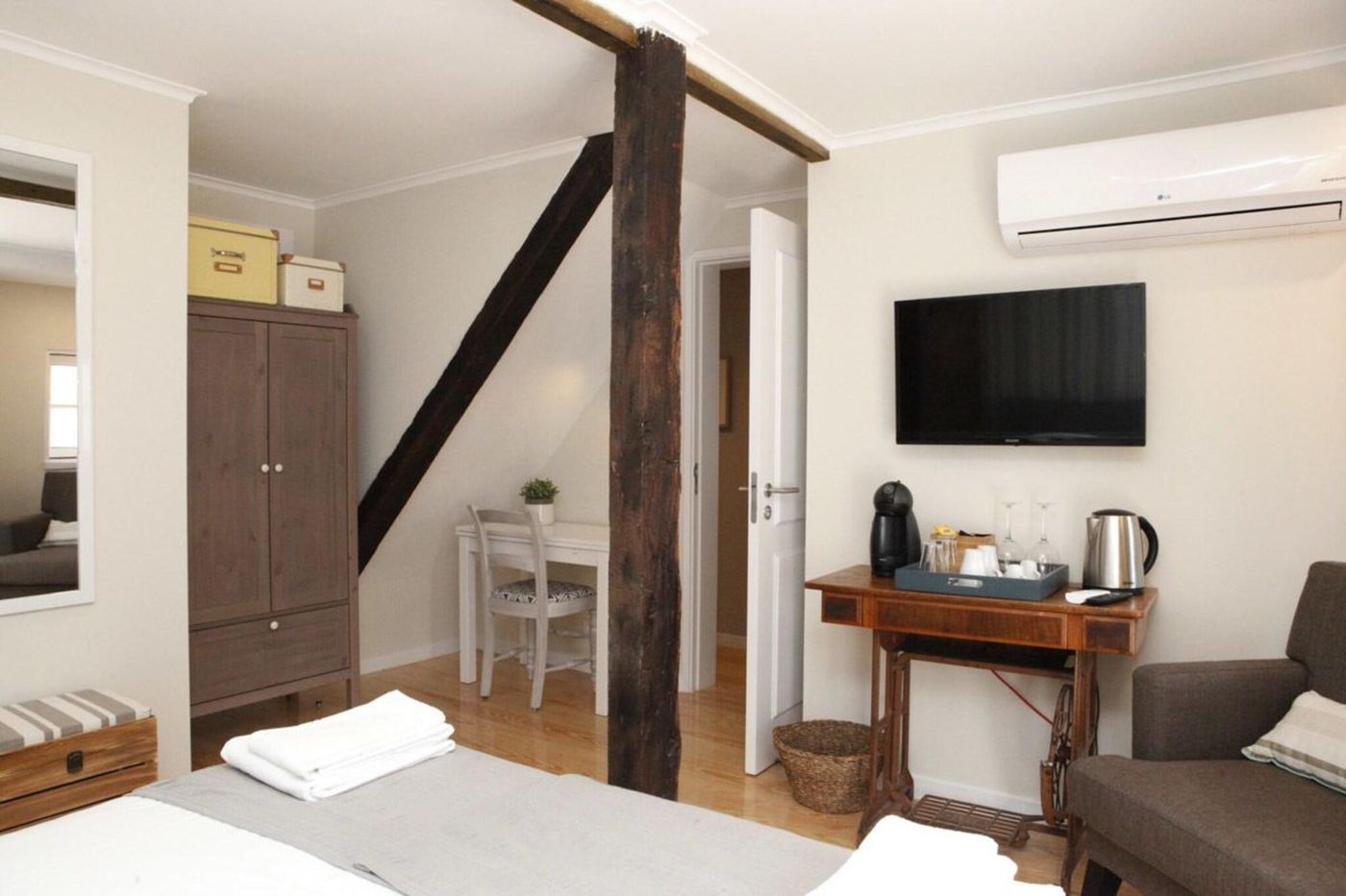 Flores-Guest-House-Room-65