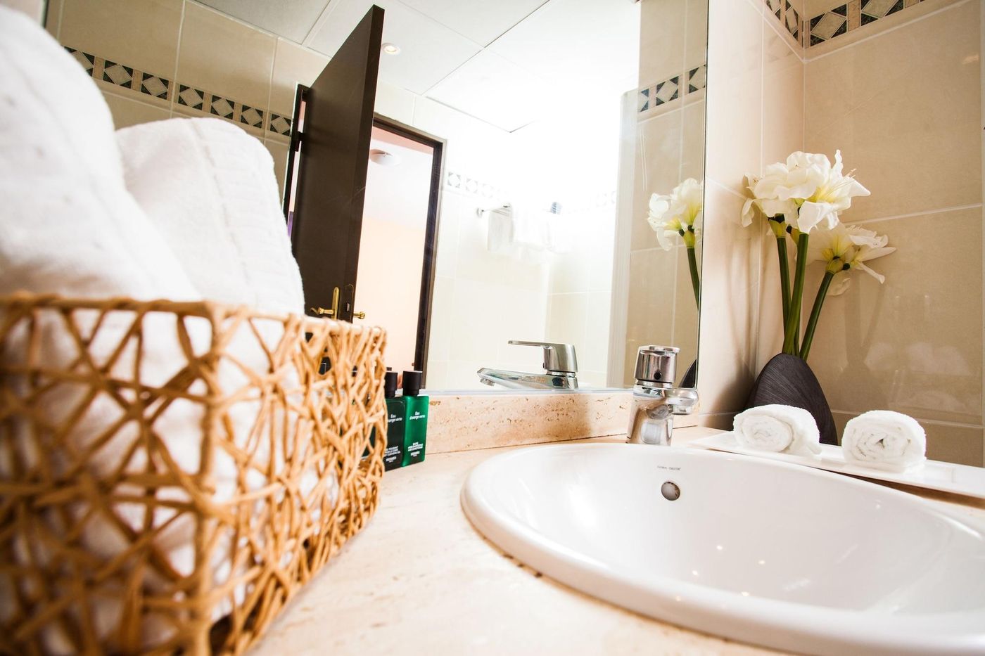 Aéroport Hôtel - France - MAUGUIO - Room - 7