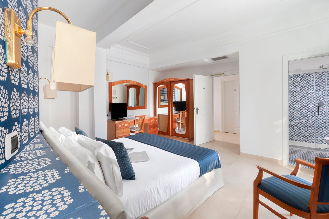 Atlantic-Palace-Room-24