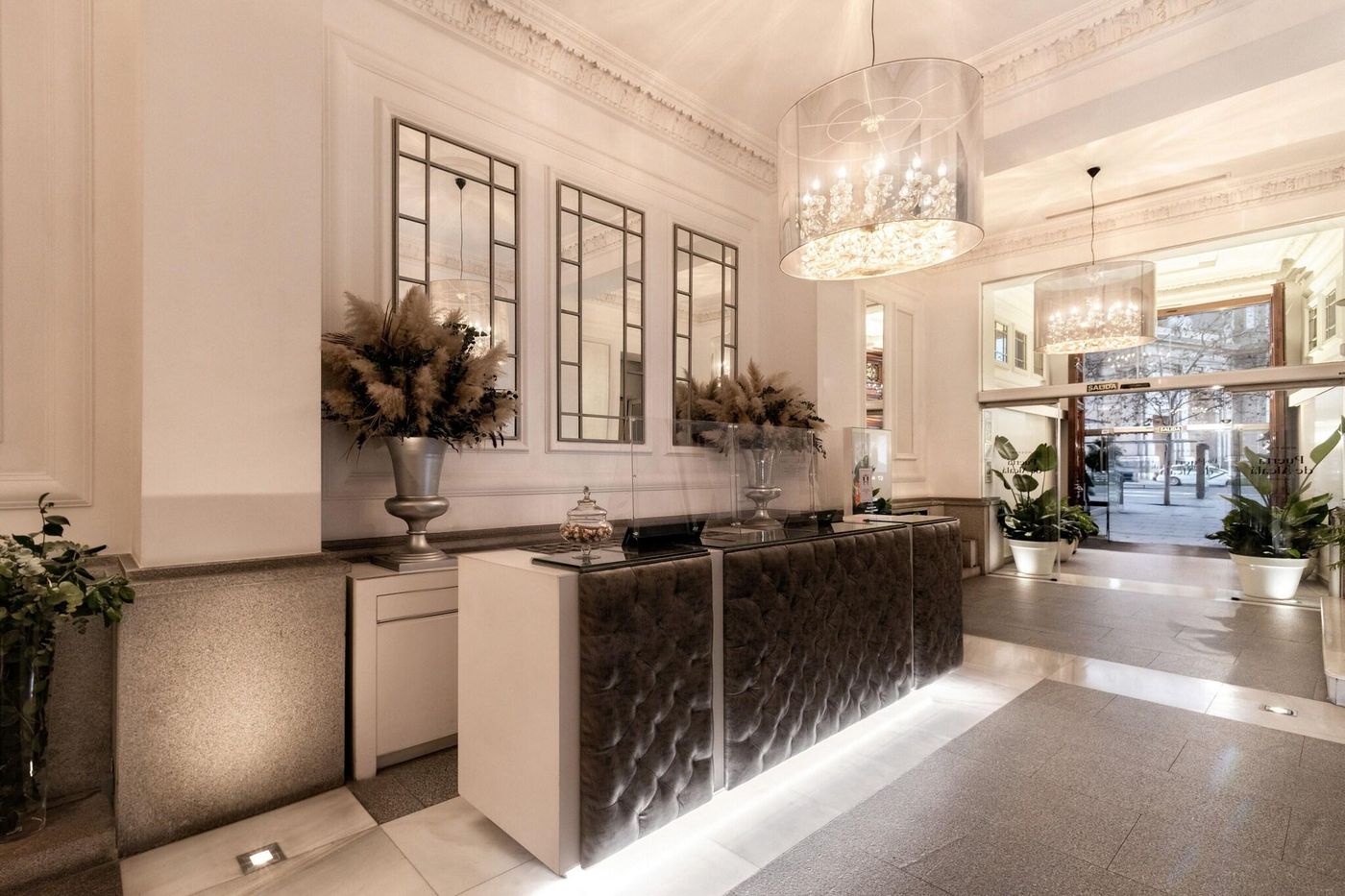 Hospes-Puerta-de-Alcala-Lobby-18