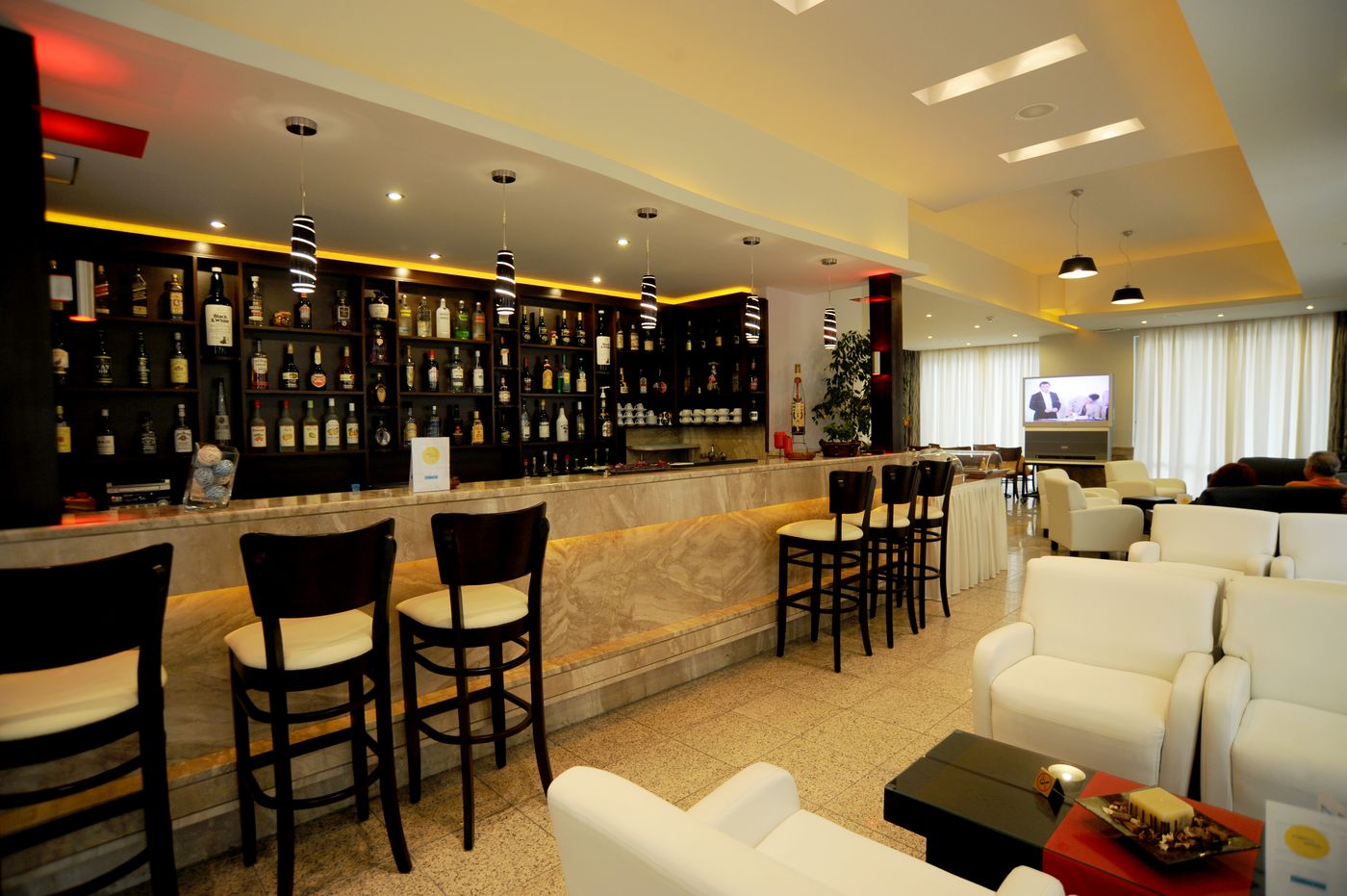 Paritsa-Restaurant-6