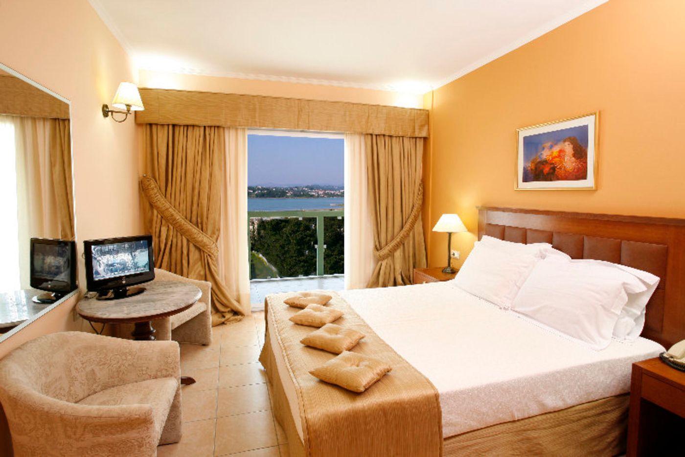 Ariti-Grand-Hotel-Room-23