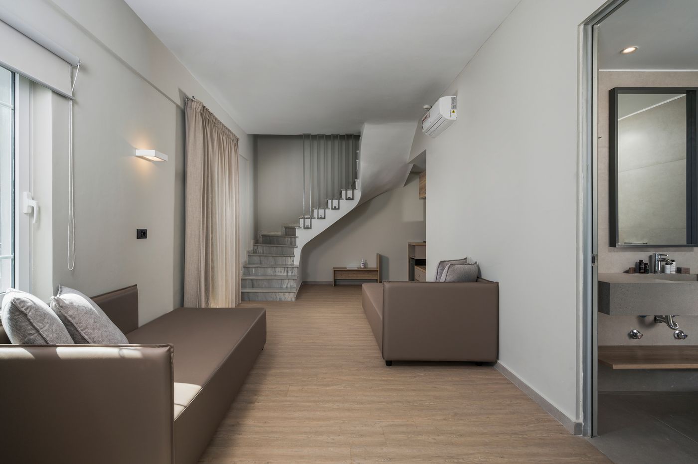 Mare Blue and Suites