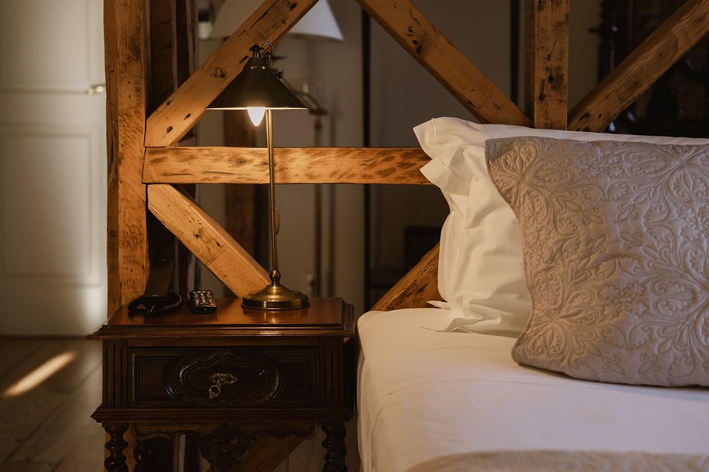 Alegria-A-Lisbon-Boutique-Hotel-Room-45