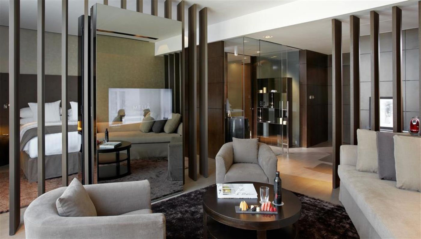 The-Canvas-Dubai--McGallery-by-Sofitel--Melia-Dubai--Room-13