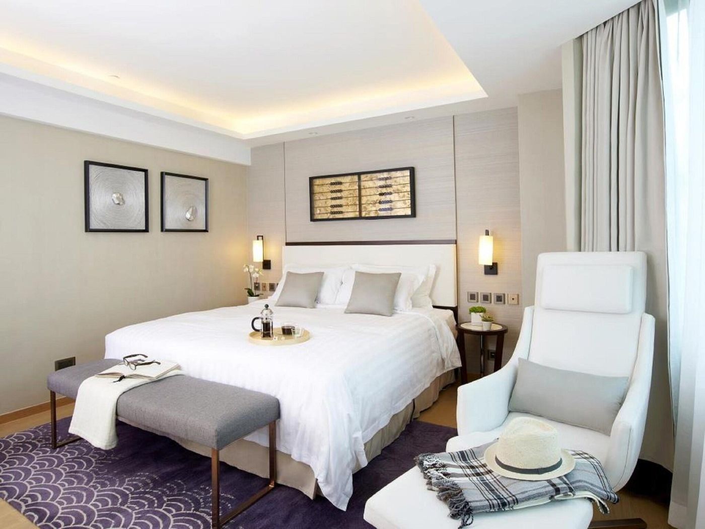 Wharney-Hotel-Room-34