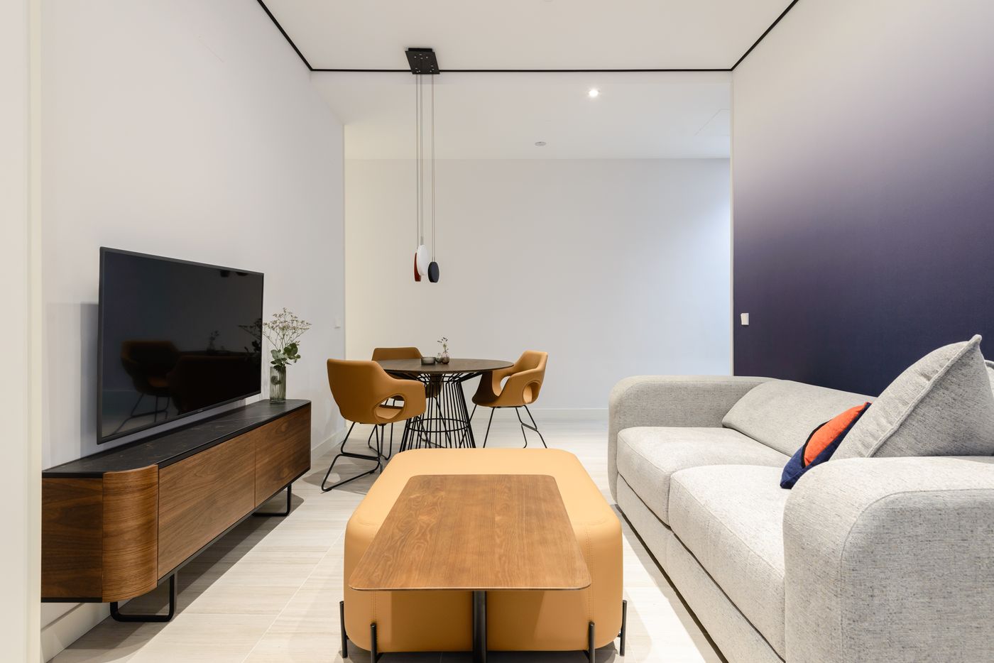Smartrental-Collection-Gran-Via-Centric-II-Room-58