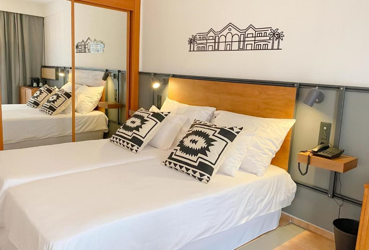 Coral-Cotillo-Beach-Room-29