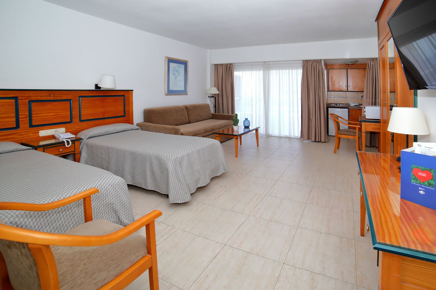 Pyr-Fuengirola-Room-19