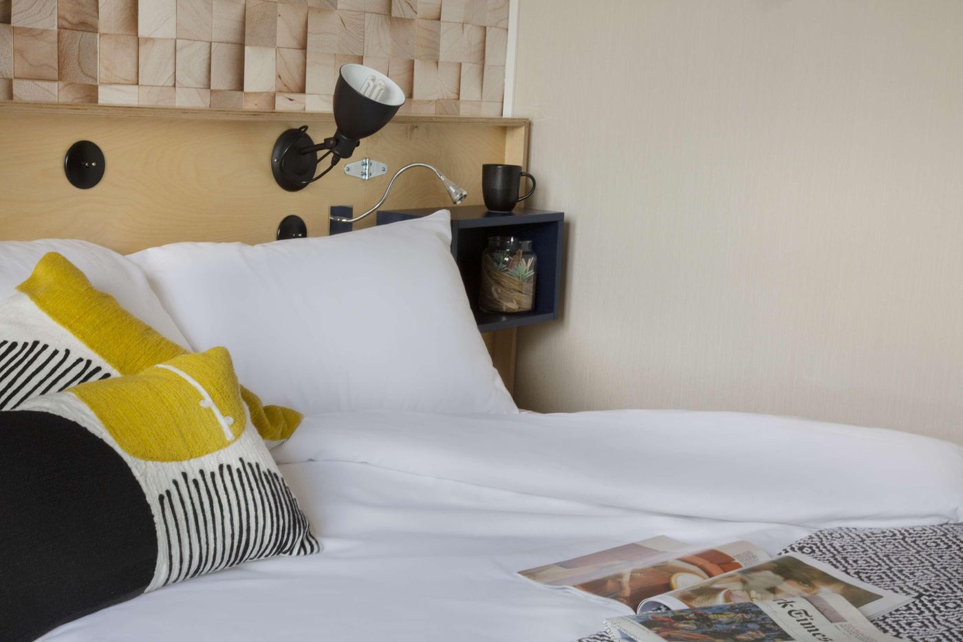 Hotel-Bootcamp-Room-18