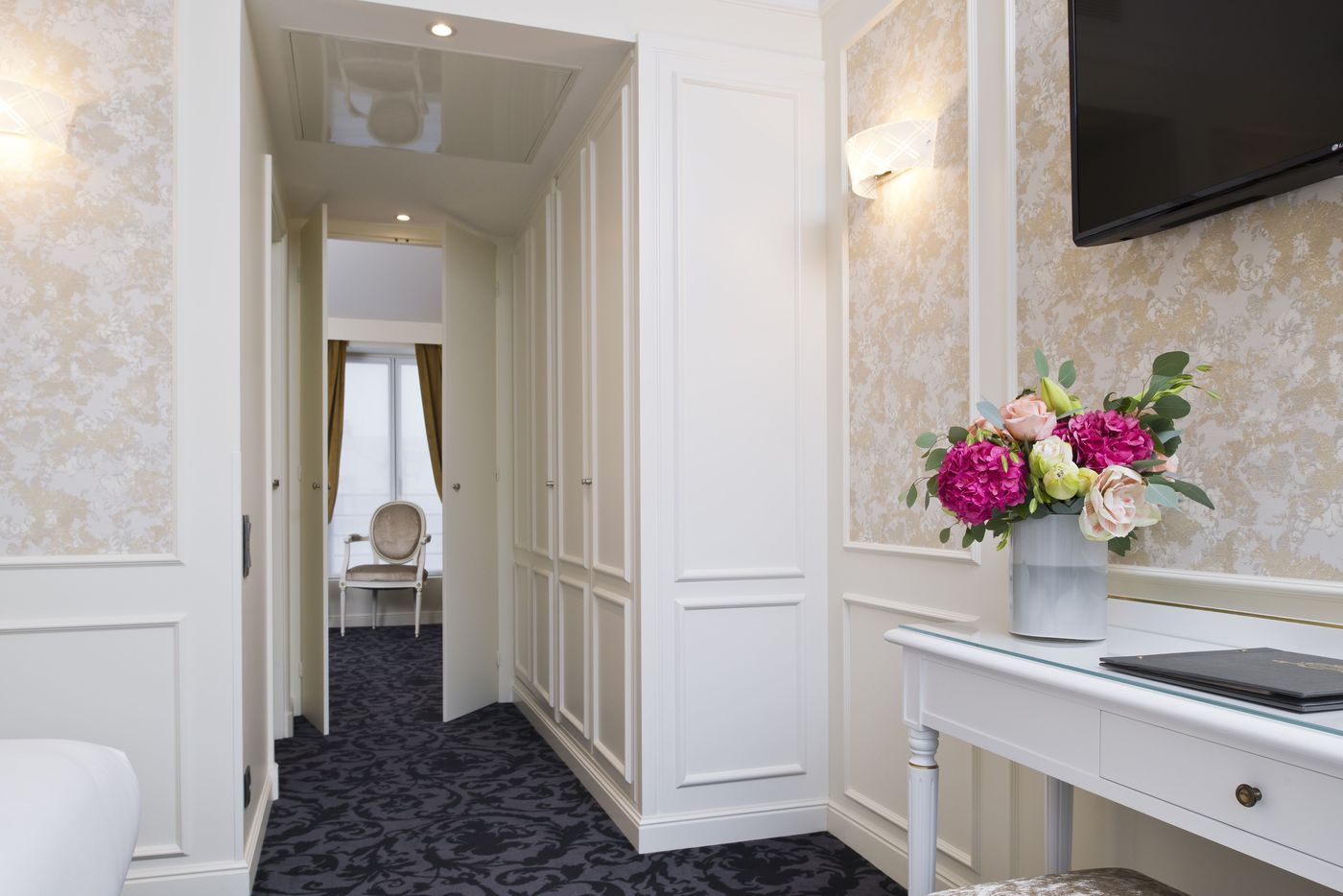 Hotel-Saint-Petersbourg-Opera---Spa-Room-36