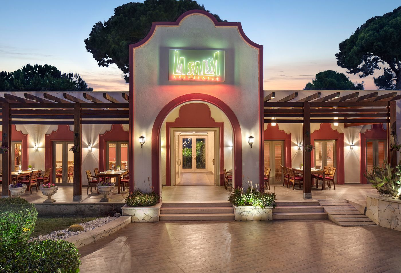 Ela-Excellence-Resort-Belek-Restaurant-22