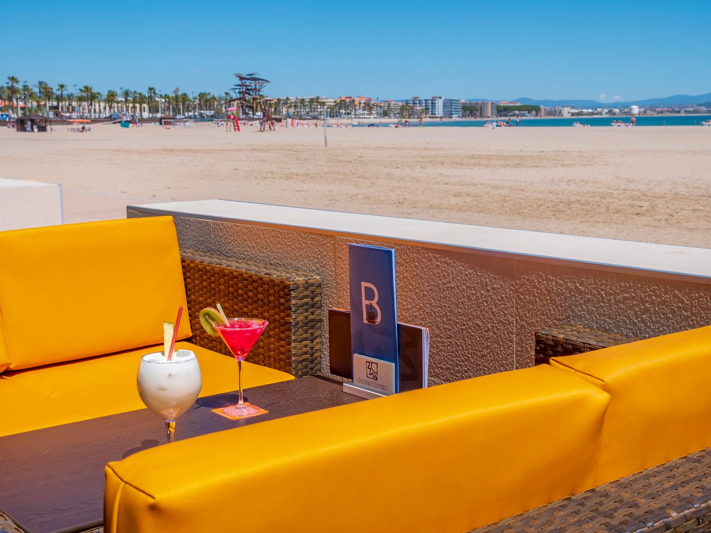 Golden-Donaire-Beach-Terrace-68