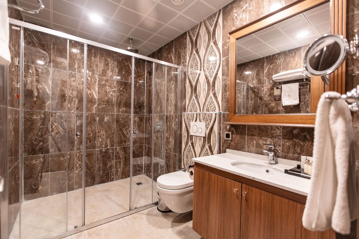 Seven-Hills-Palace---Spa-Room-66