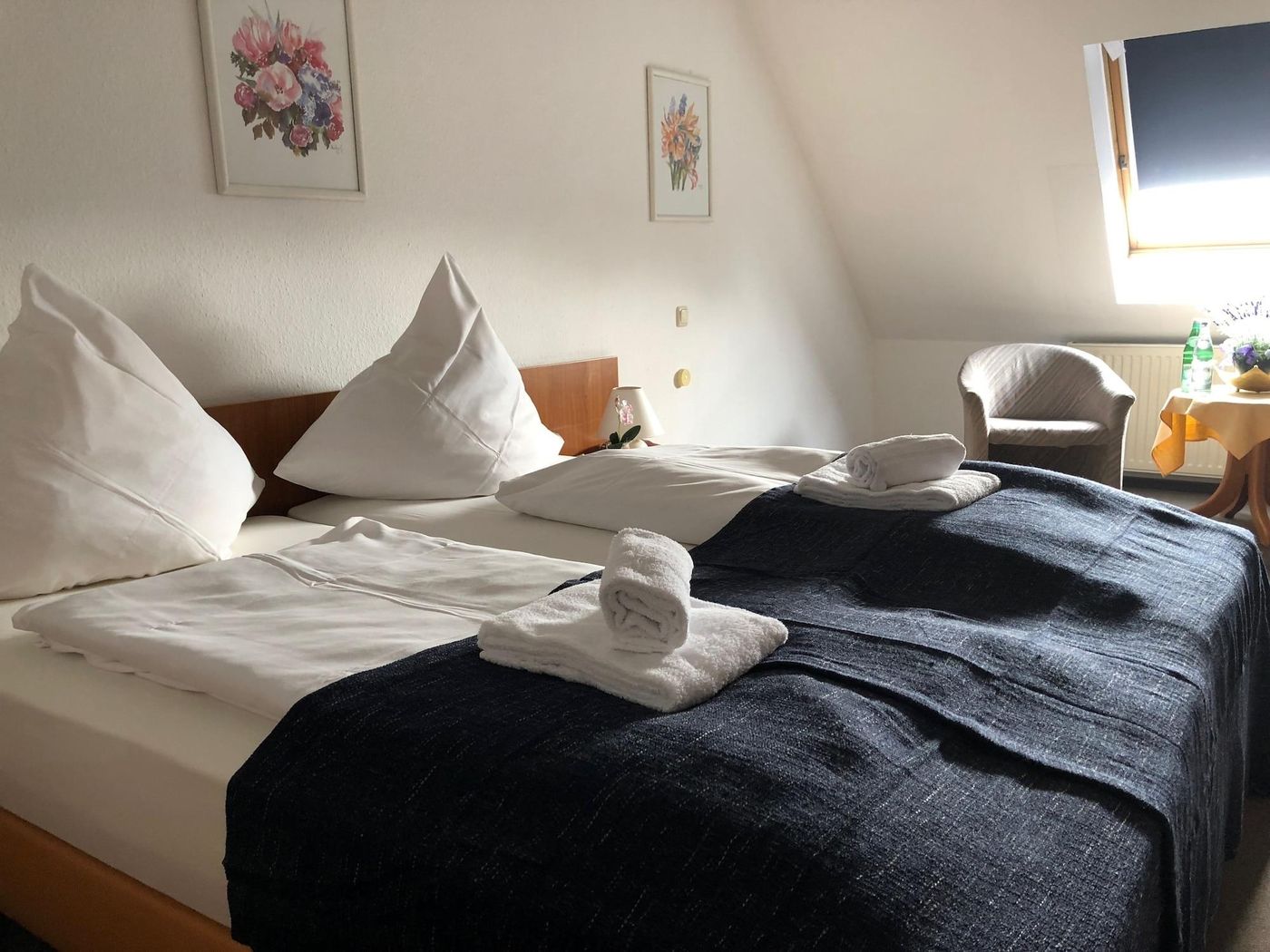 Hotel Kaiser - Germany - MOENCHENGLADBACH - Room - 3