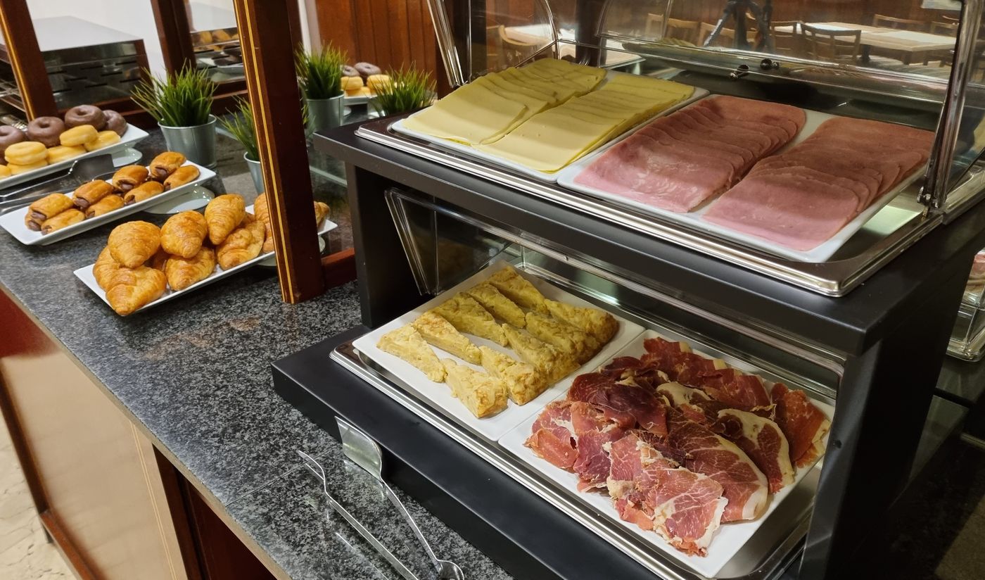 Gran-Legazpi-Restaurant-22