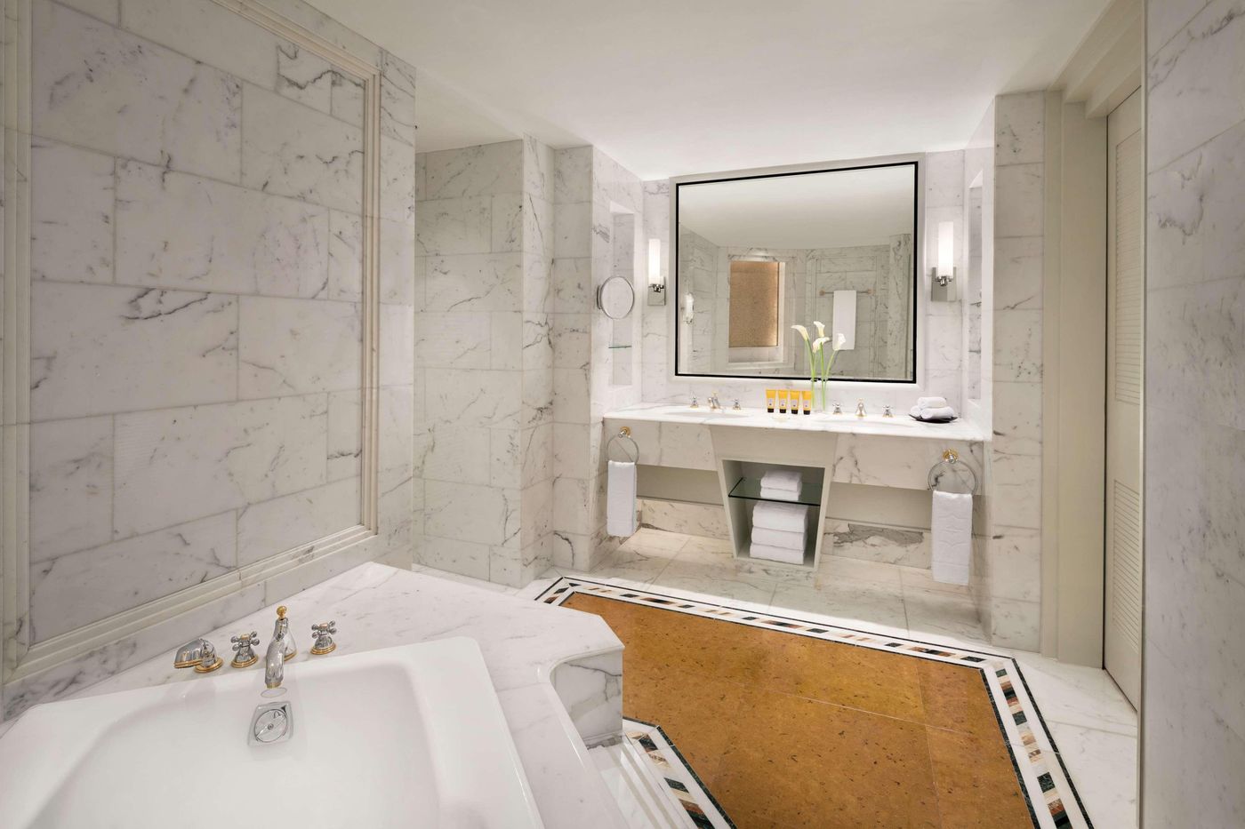 Shangri-La Kuala Lumpur-Malaysia-KUALA LUMPUR-Room-8