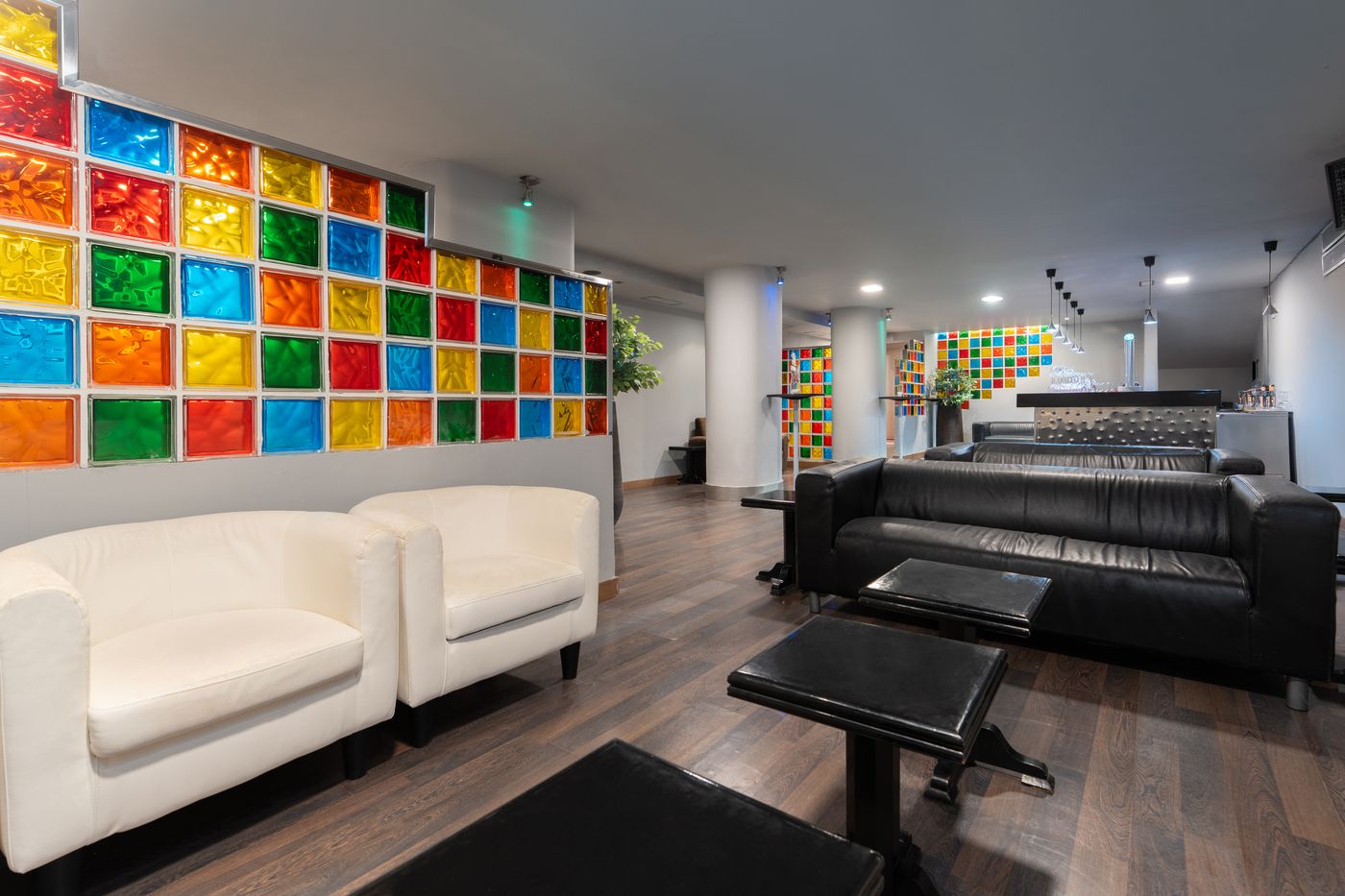 EXE-Las-Palmas-Bar-44