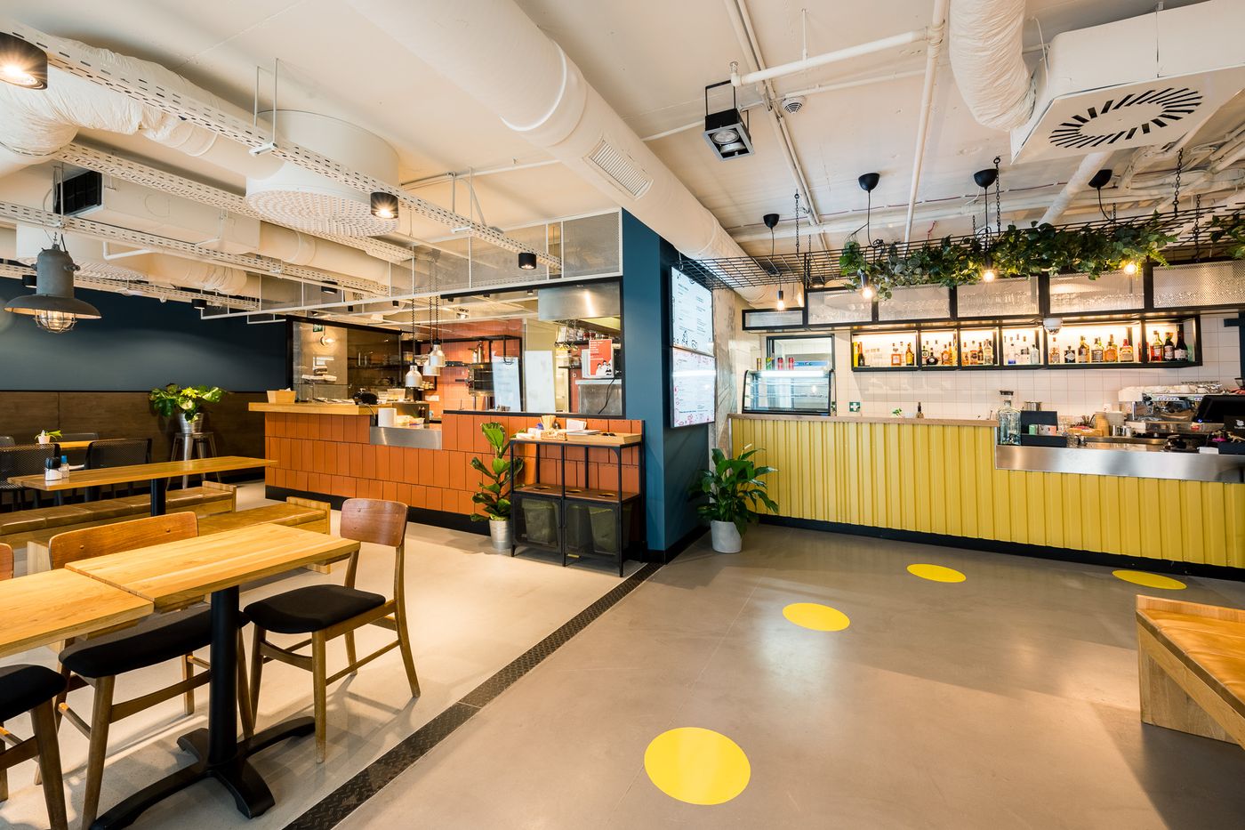 Dean-s-Home-Budapest-Restaurant-13