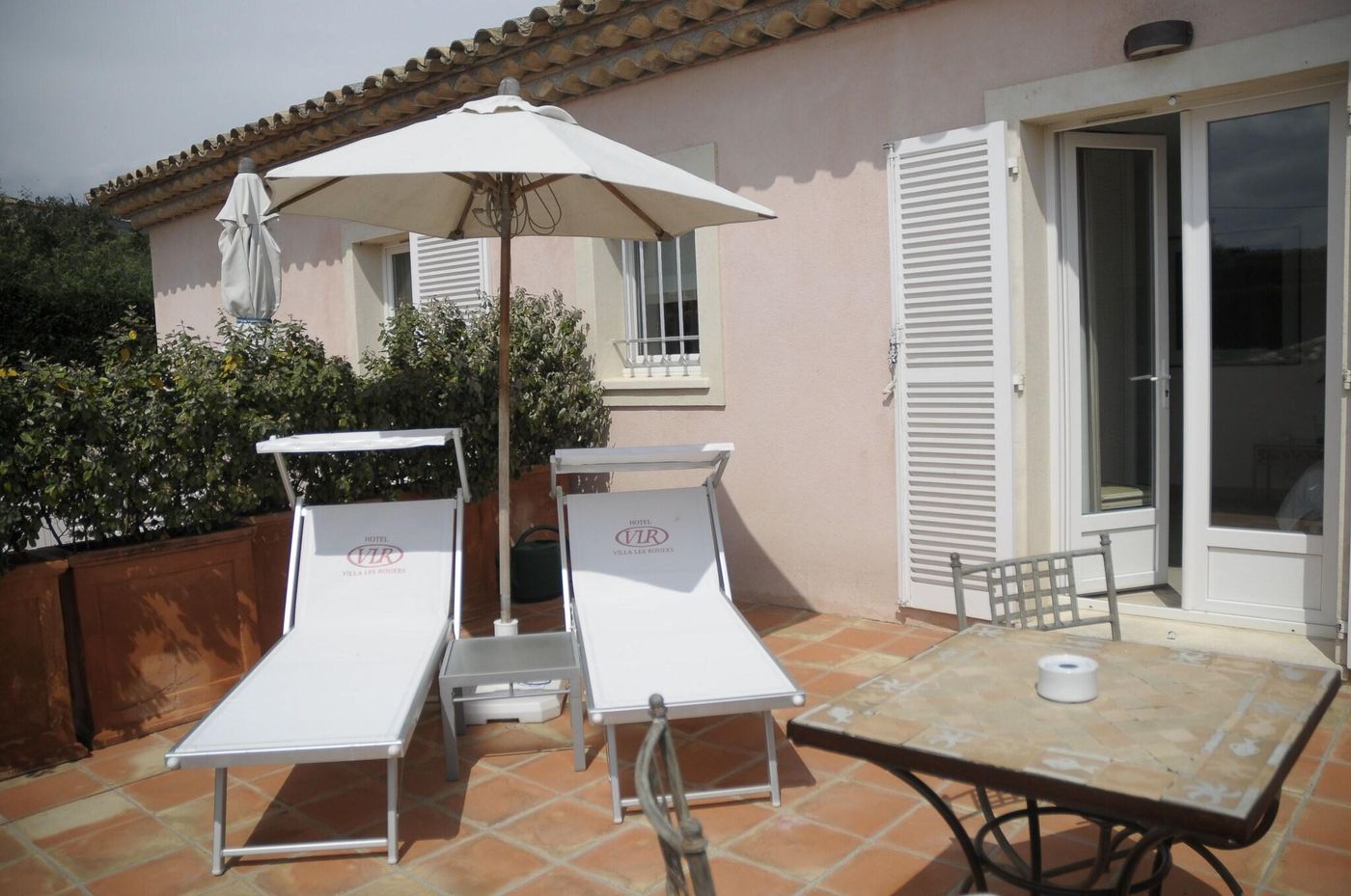 Hotel-Villa-Les-Rosiers-Room-13