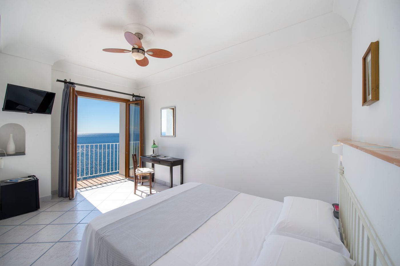 Maresca-Hotel-Praiano-Room-5