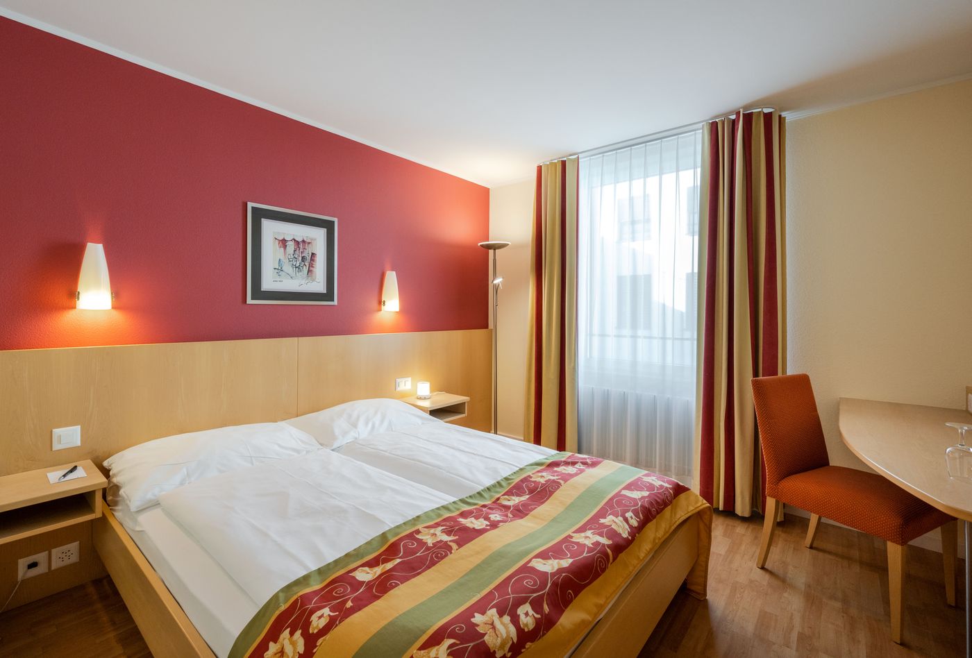 Hotel Ambassador Lucerne-Switzerland-LUZERN-Room-8
