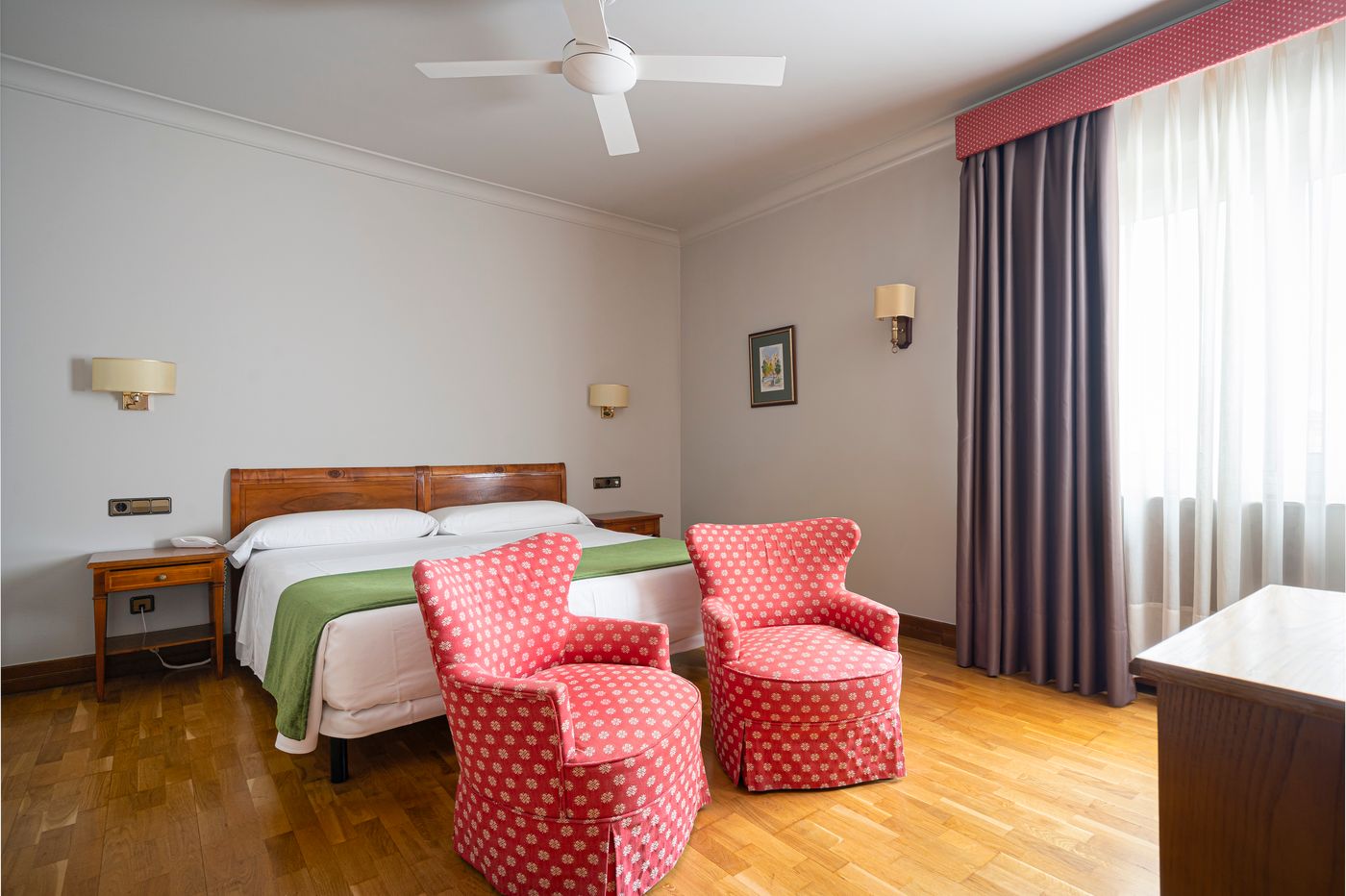 Hernan Cortes-Spain-GIJÓN-Room-9