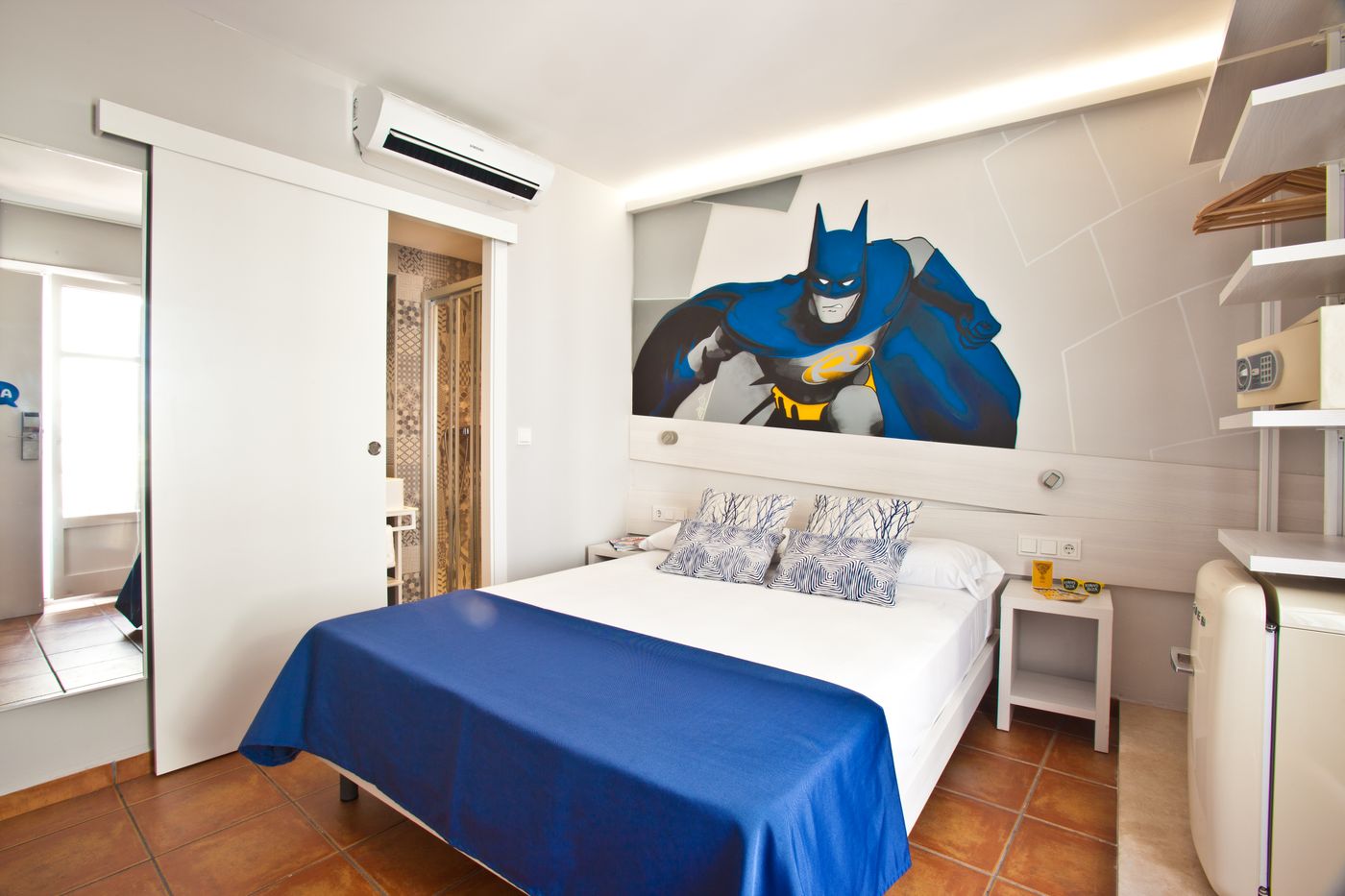 Hotel-Ryans-La-Marina-Room-30