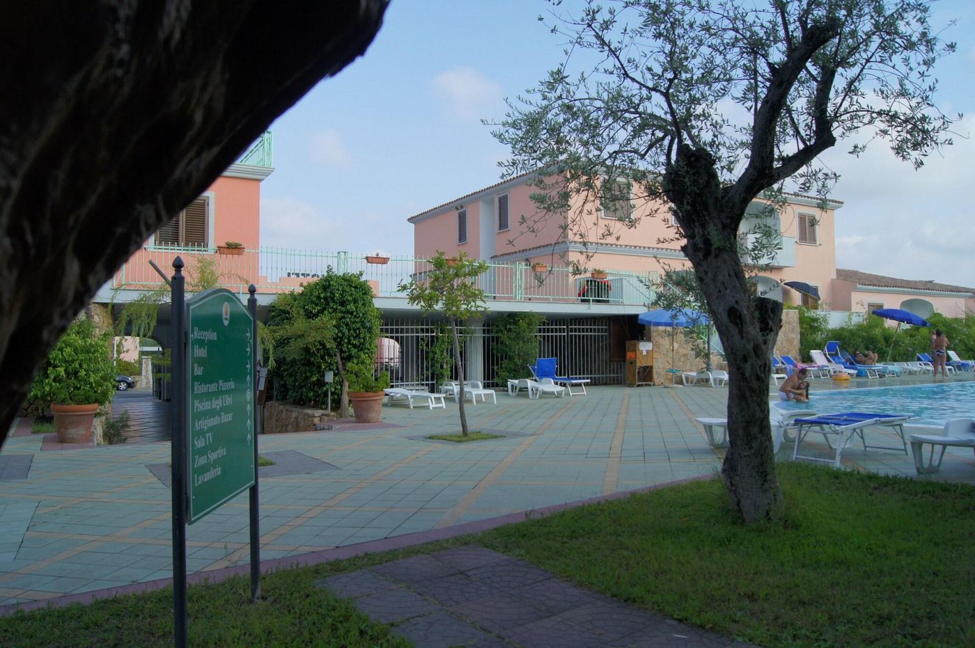 Gli-Ontani-Residence-Hotel-General-view-13