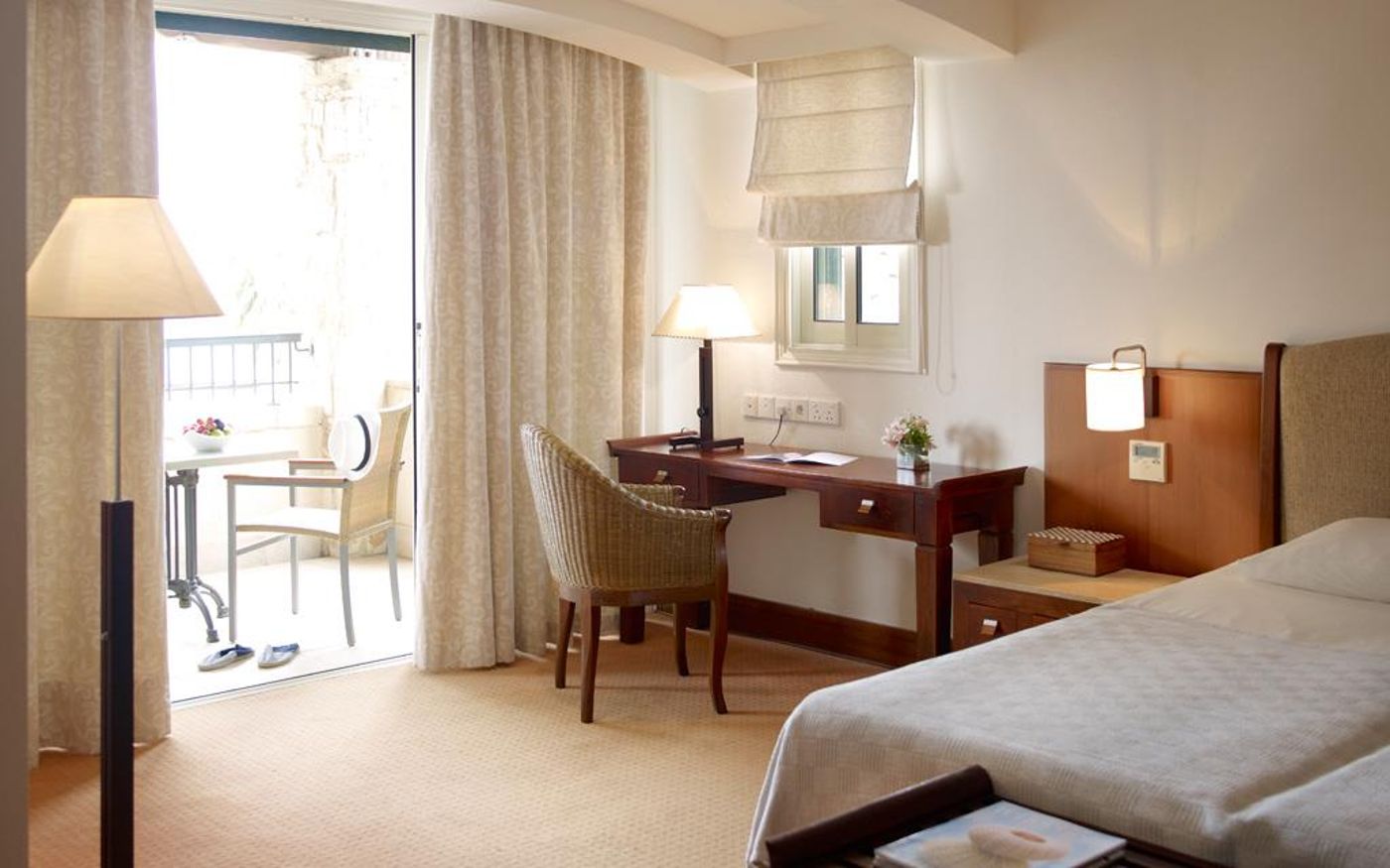 Columbia Beach Hotel