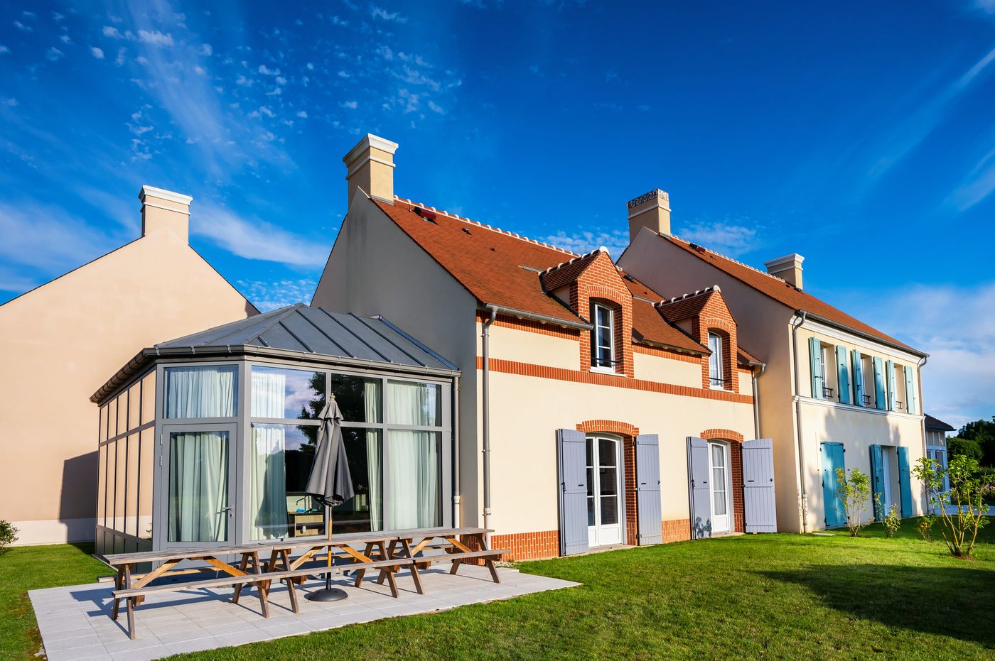 Staycity-Aparthotels-near-Disneyland---Paris-General-view-60