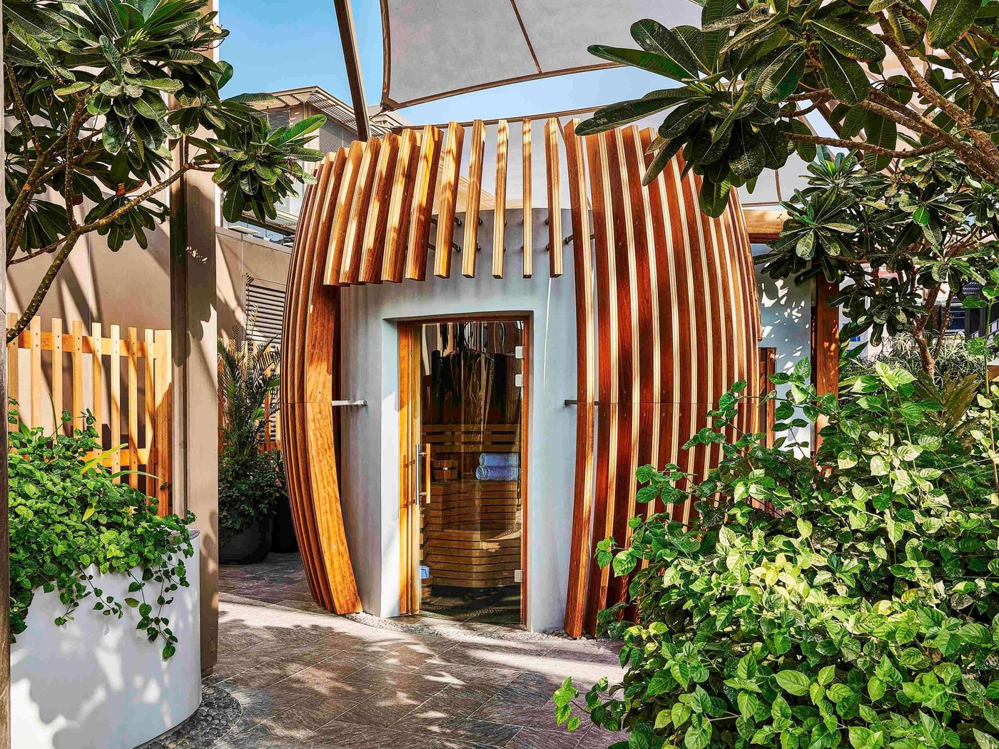 25hours-Hotel-Dubai-One-Central-Sports-and-Entertainment-6