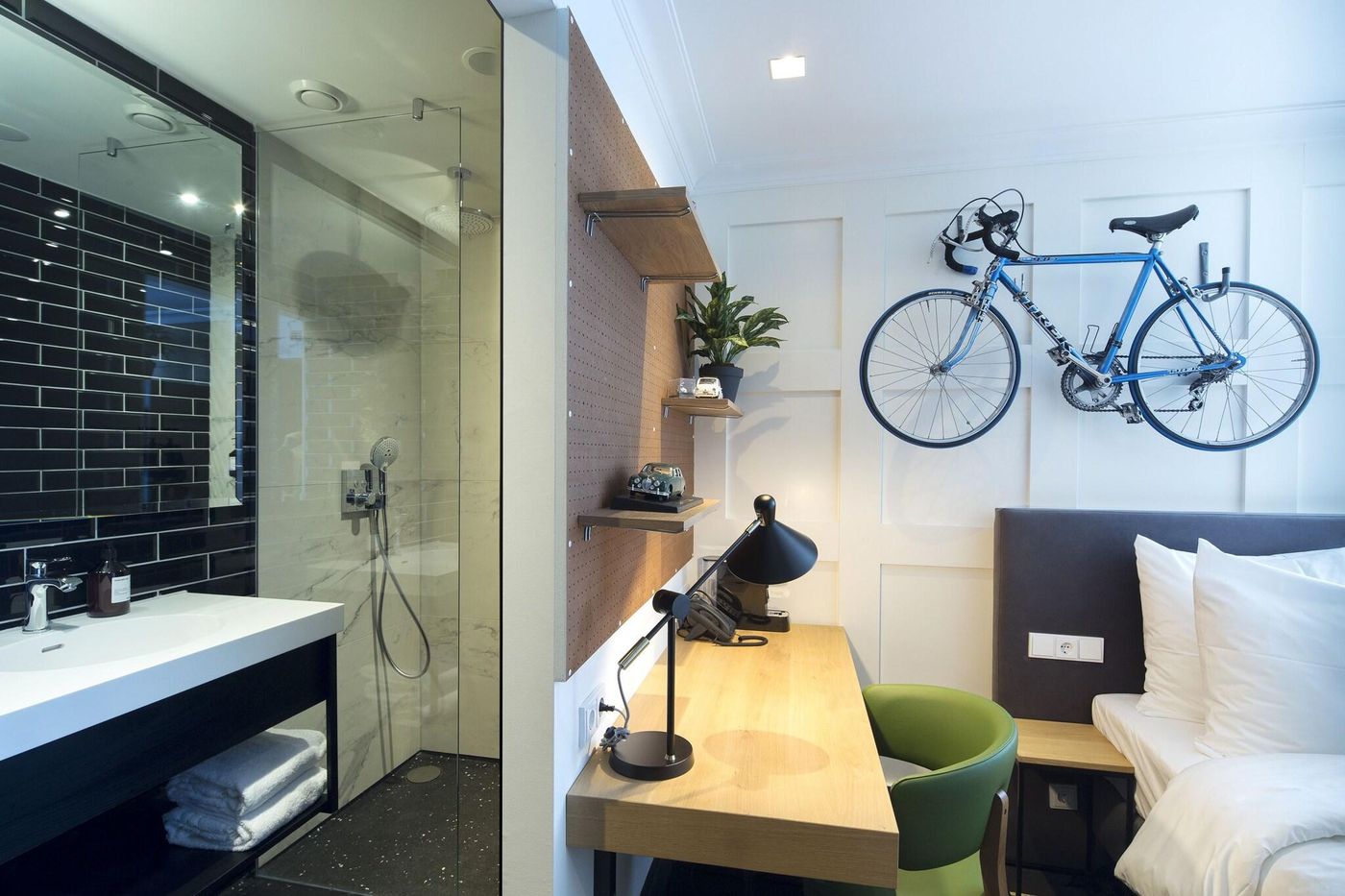 The-Highland-House-Room-25