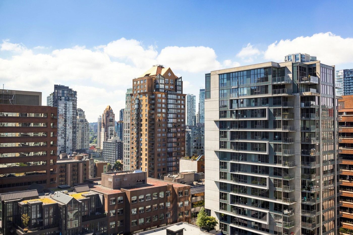 Sheraton-Vancouver-Wall-Centre-General-view-58