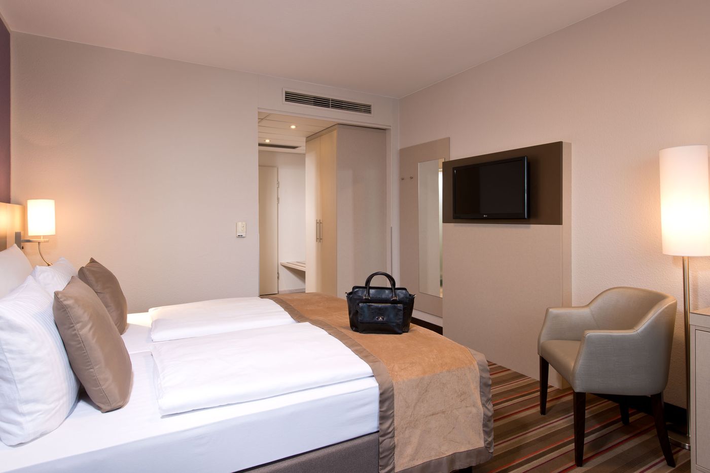 Leonardo-Hotel-Koln-Room-12