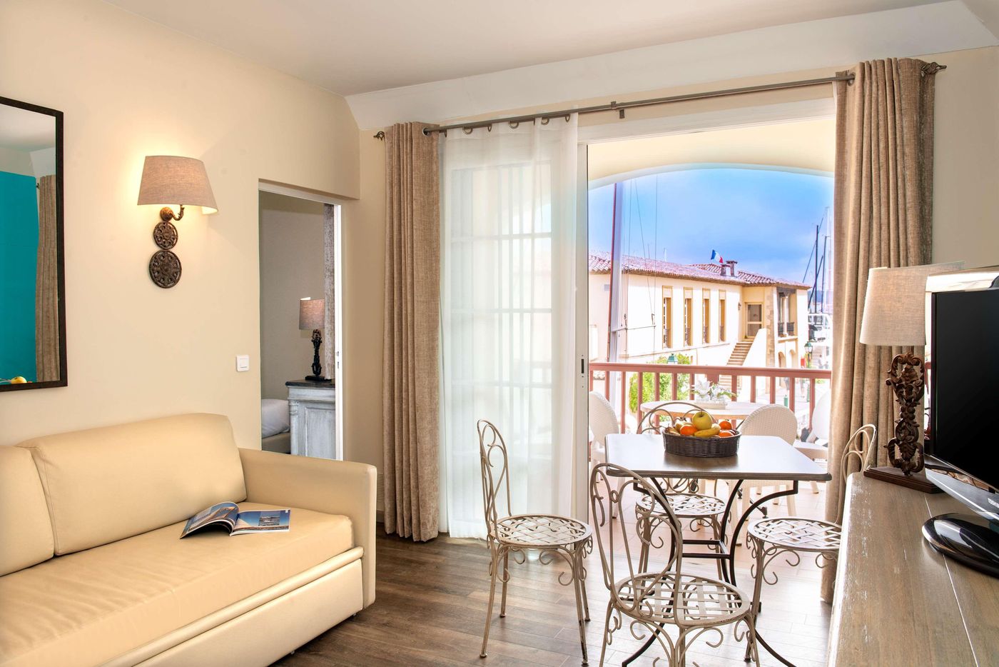 Le-Suffren-Hotel-Room-22